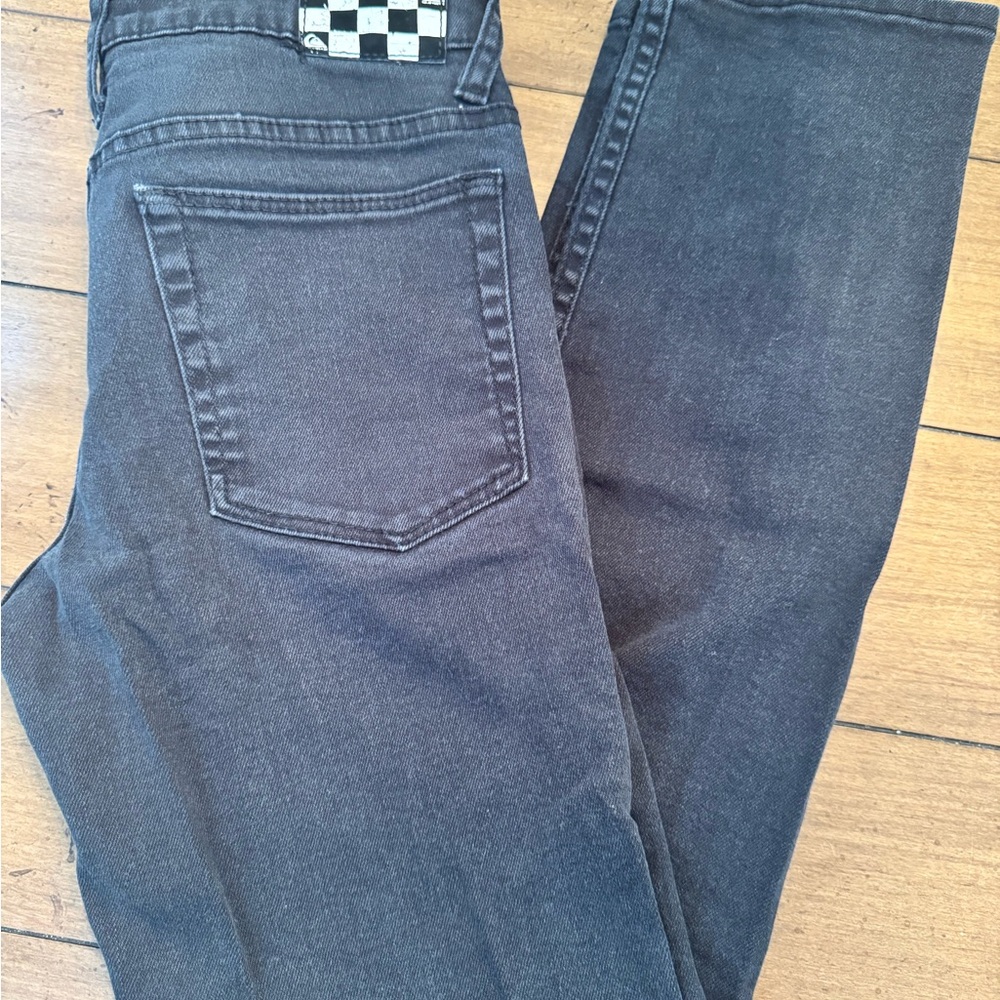 Men’s Boys Black Skinny Jeans by Quiksilver, size 28